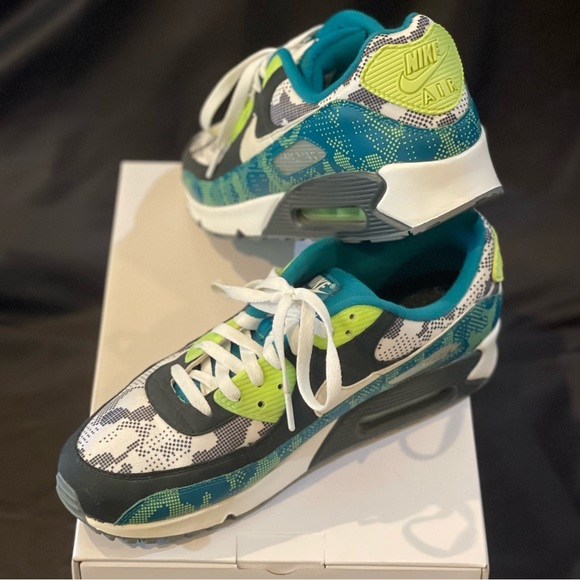 Nike Other - Factory Custom Nike Air Max Mens 10.5 worn 1 time for 2 hours